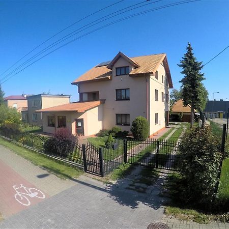 Pokoje Goscinne, Mieszkanie Na Wynajem W Swidniku K Lublina Świdnik Exterior foto