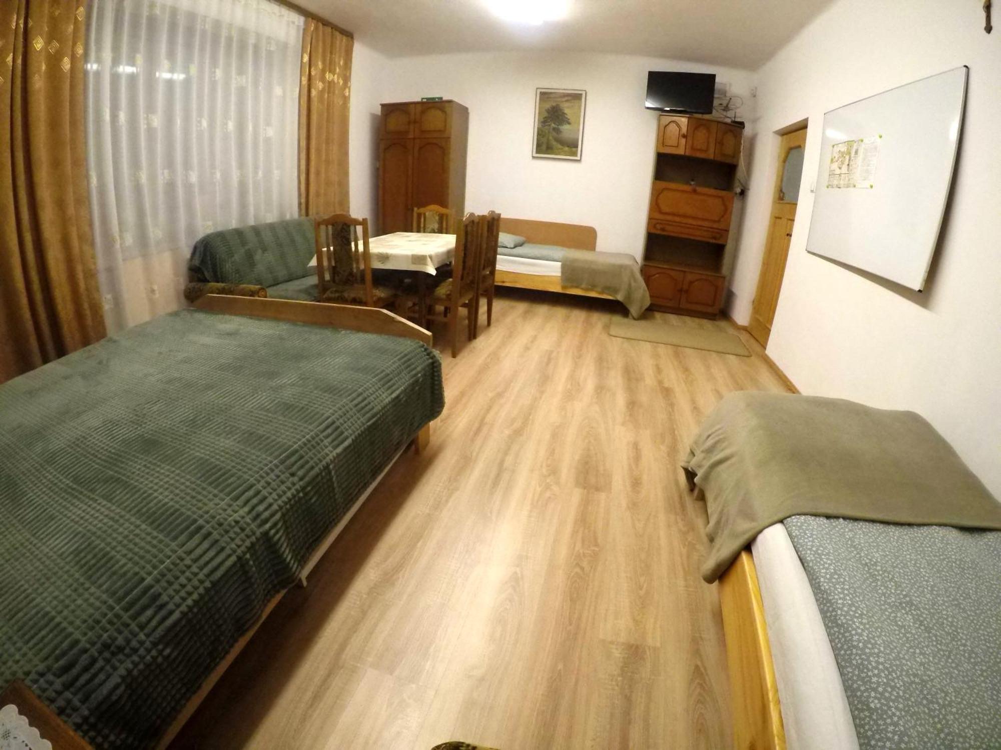 Pokoje Goscinne, Mieszkanie Na Wynajem W Swidniku K Lublina Świdnik Exterior foto
